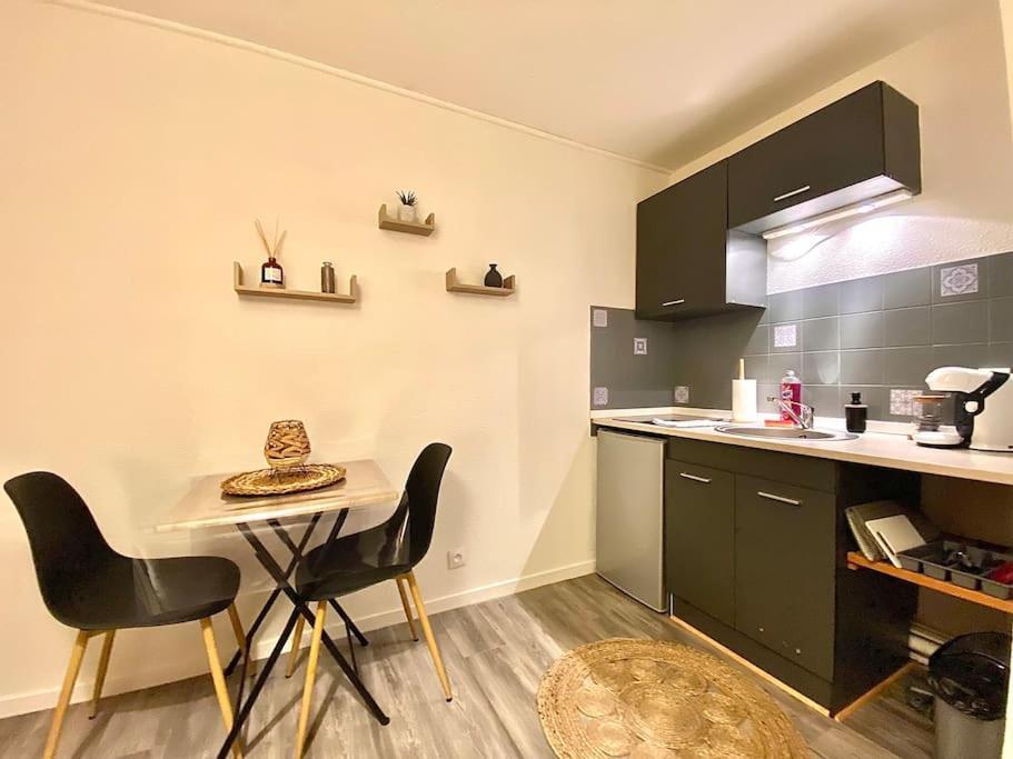 Au Calme Confort & Proche Centre Apartment Le Mans Exterior photo
